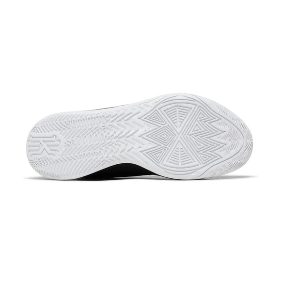 Nike Kids Kyrie Flytrap 6 'Black White' - Picture 6 of 12